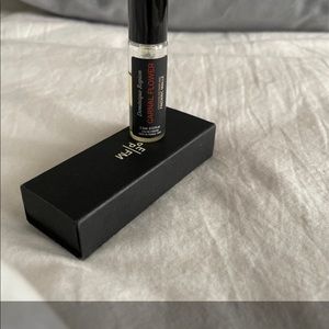 Carnal flower by Frederic Malle deluxe sample.